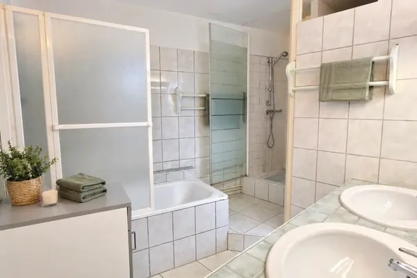 Salle de bain d’Arc Immo